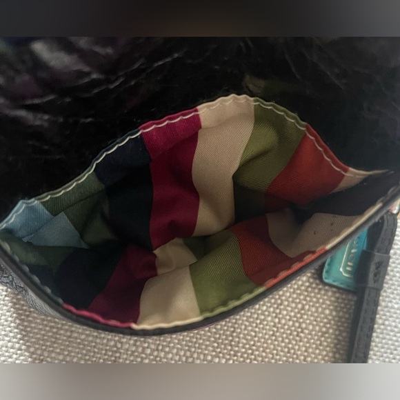 COACH Poppy Black Leather Push Lock Oval Wristlet Zip Pouch Wallet - Picture 4 of 8